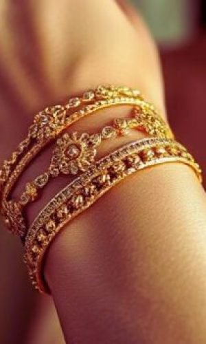 women gold bracelet